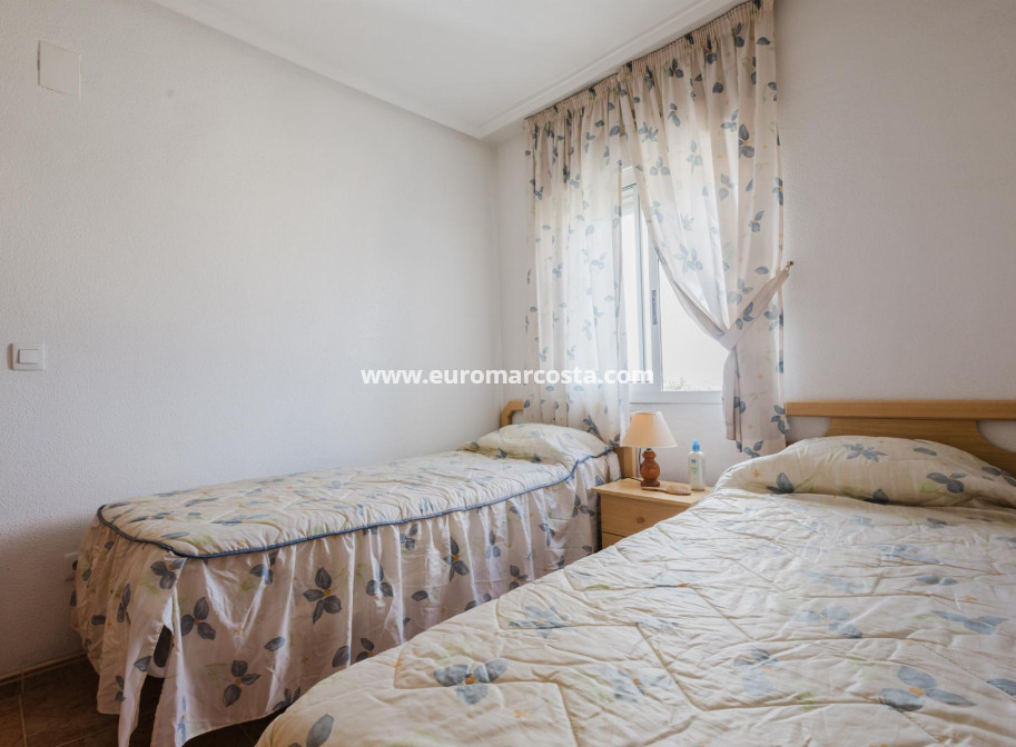Sale - Apartment / flat - Torrevieja - TORREVIEJA