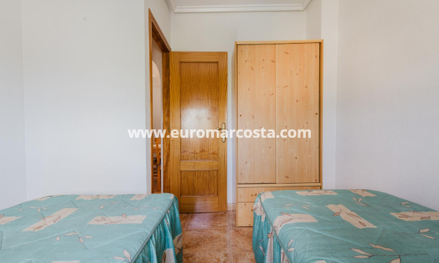 Sale - Apartment / flat - Torrevieja - TORREVIEJA