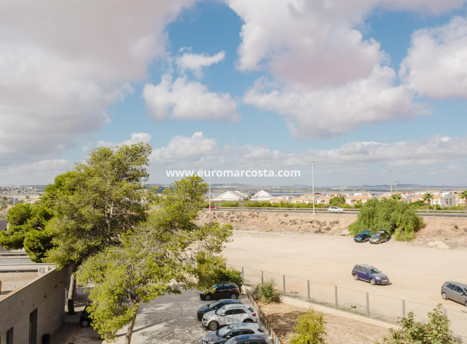 Sale - Apartment / flat - Torrevieja - TORREVIEJA