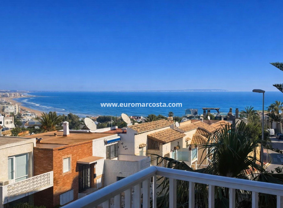 Sale - Apartment / flat - Torrevieja - La Mata