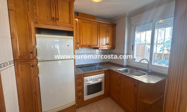 Sale - Apartment / flat - Torrevieja - La Mata