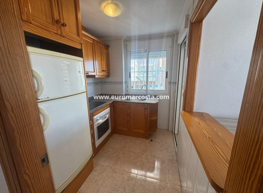 Sale - Apartment / flat - Torrevieja - La Mata