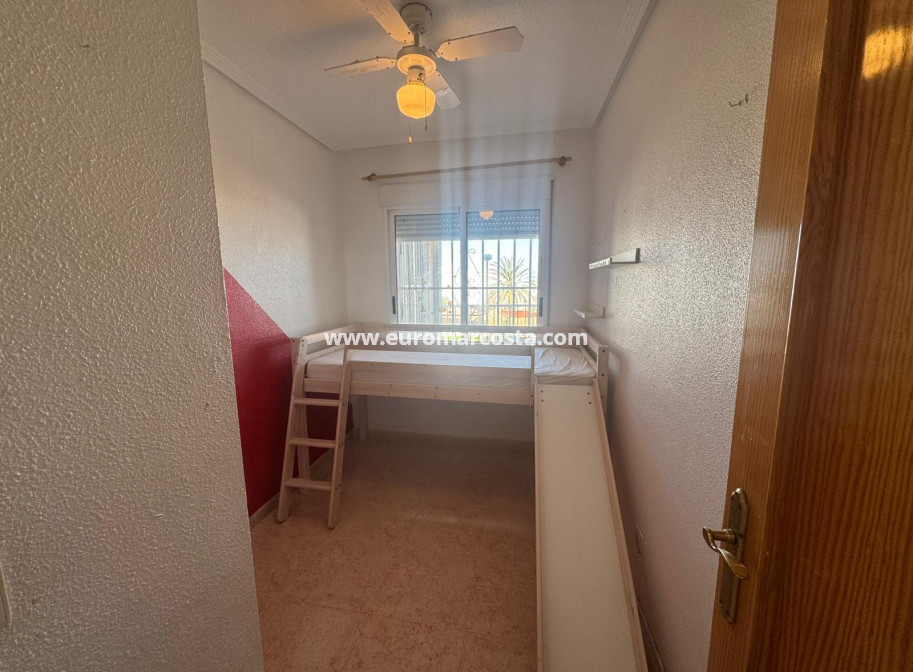 Sale - Apartment / flat - Torrevieja - La Mata