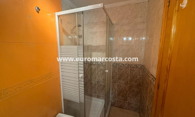 Sale - Apartment / flat - Torrevieja - La Mata