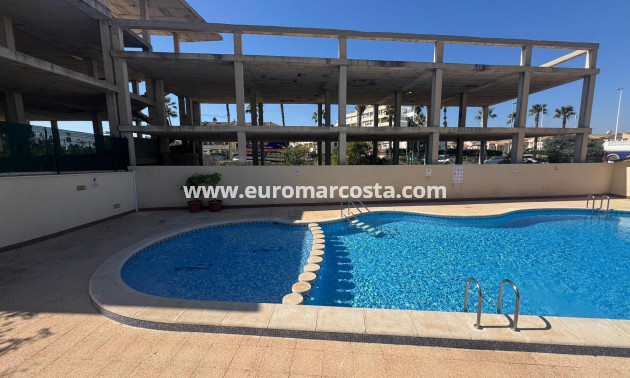 Sale - Apartment / flat - Torrevieja - La Mata