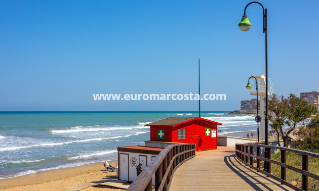 Sale - Apartment / flat - Torrevieja - La Mata