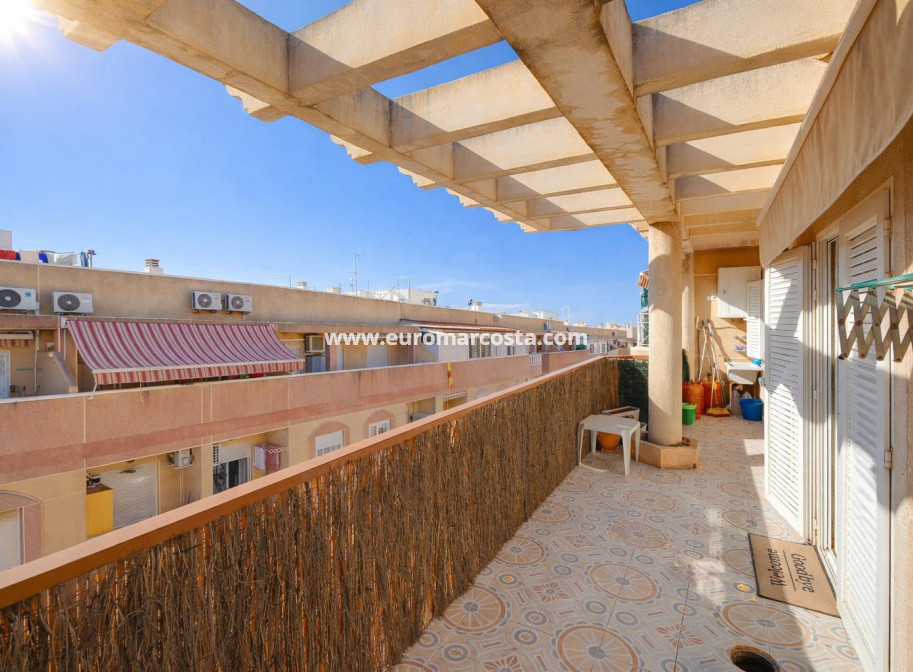 Objekte zum Wiederverkauf - Wohnung - Torrevieja - TORREVIEJA