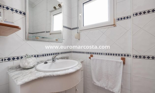 Objekte zum Wiederverkauf - Wohnung - Torrevieja - TORREVIEJA