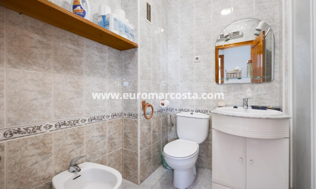 Objekte zum Wiederverkauf - Wohnung - Torrevieja - TORREVIEJA