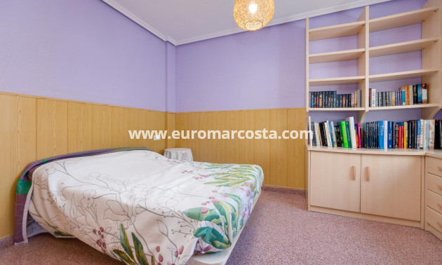 Objekte zum Wiederverkauf - Wohnung - Torrevieja - TORREVIEJA