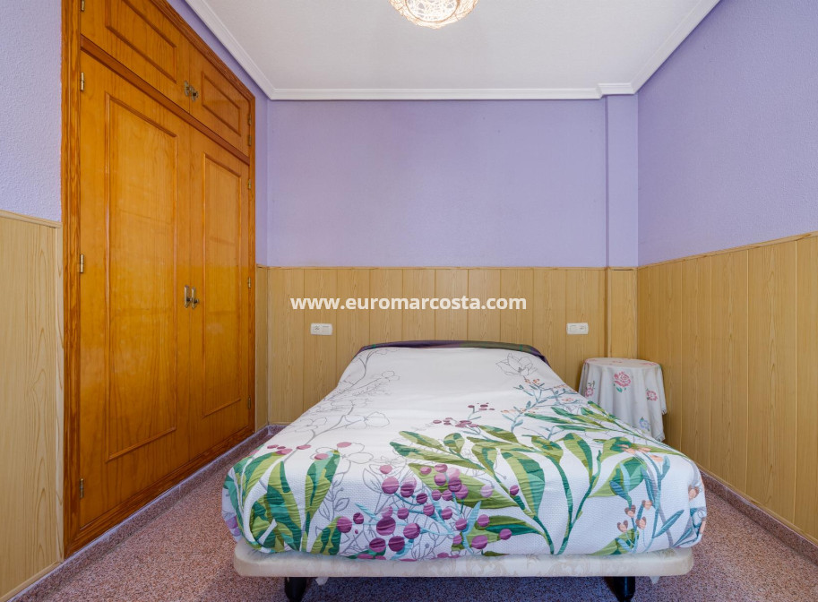 Objekte zum Wiederverkauf - Wohnung - Torrevieja - TORREVIEJA