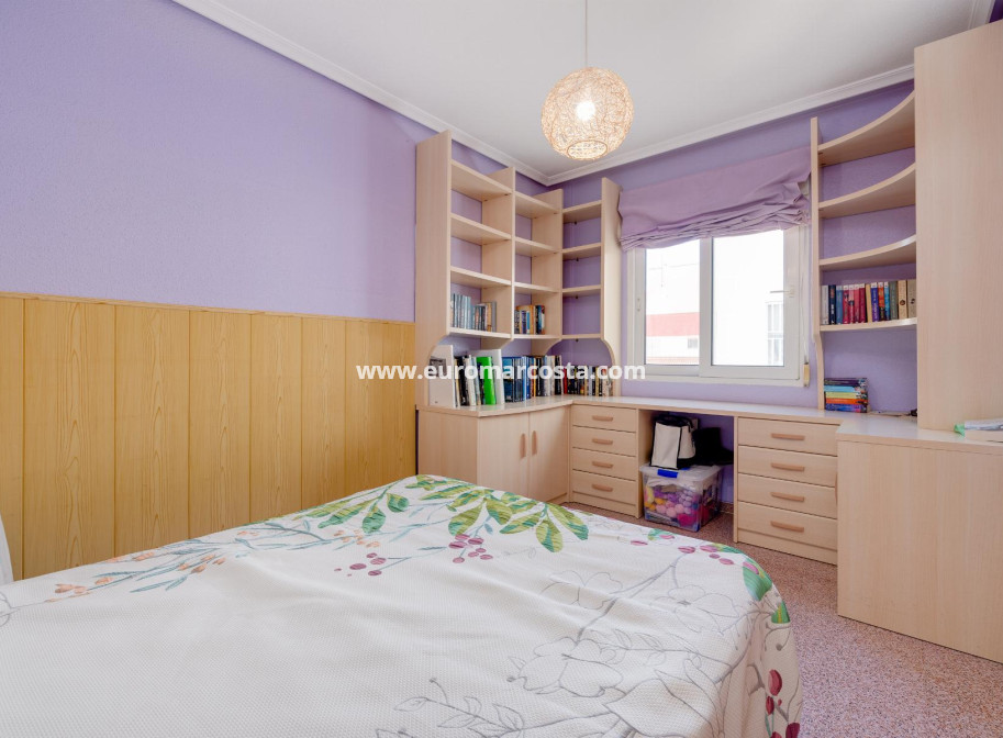 Objekte zum Wiederverkauf - Wohnung - Torrevieja - TORREVIEJA