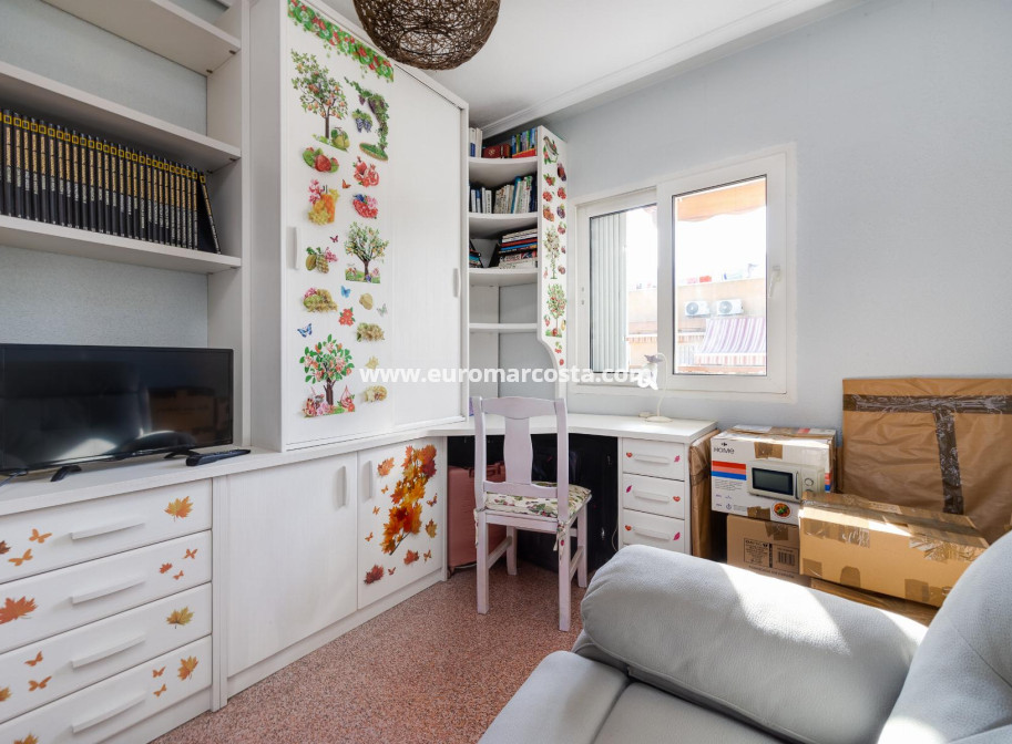 Objekte zum Wiederverkauf - Wohnung - Torrevieja - TORREVIEJA