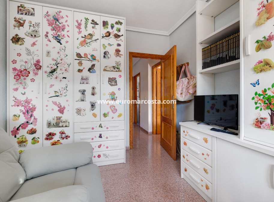 Objekte zum Wiederverkauf - Wohnung - Torrevieja - TORREVIEJA