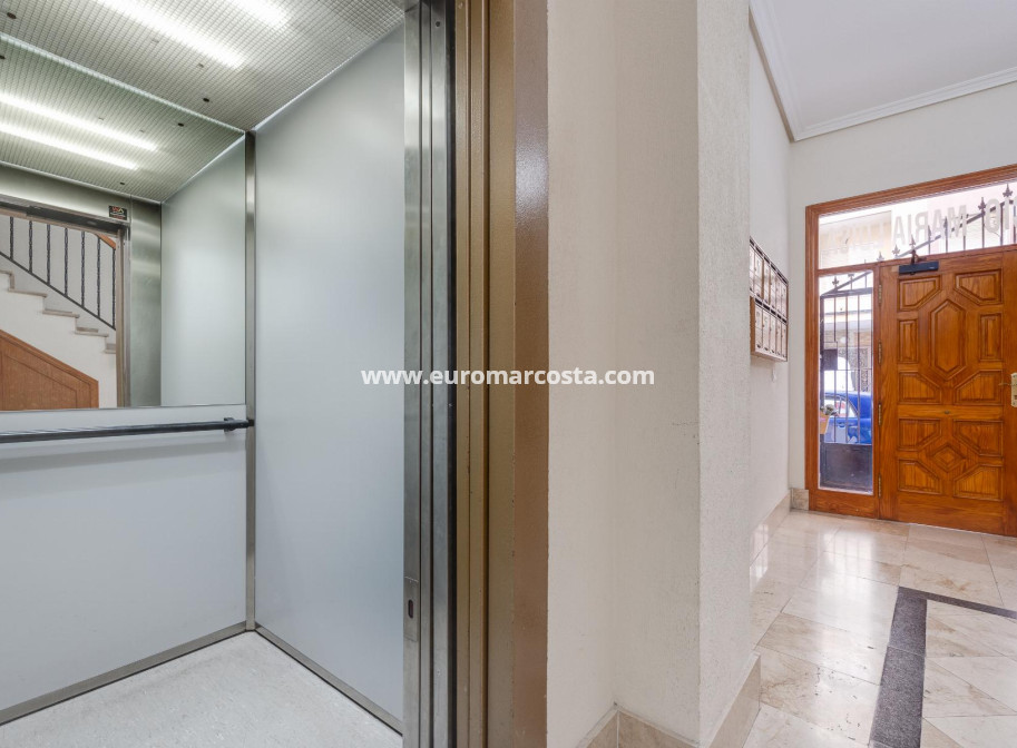 Objekte zum Wiederverkauf - Wohnung - Torrevieja - TORREVIEJA