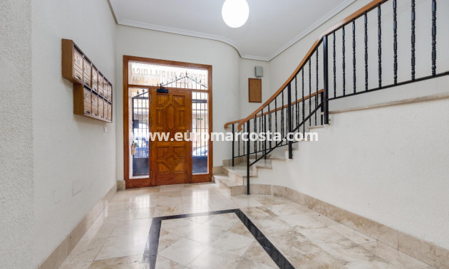 Objekte zum Wiederverkauf - Wohnung - Torrevieja - TORREVIEJA