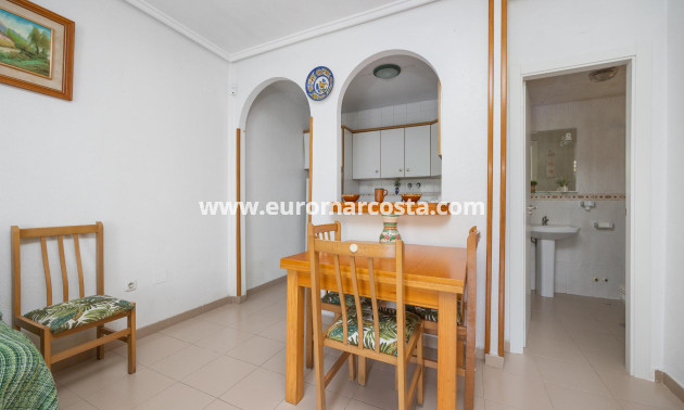 Objekte zum Wiederverkauf - Bungalow - Torrevieja - TORREVIEJA