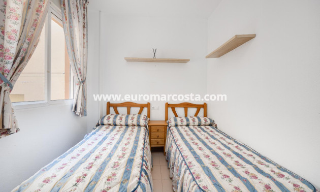 Objekte zum Wiederverkauf - Bungalow - Torrevieja - TORREVIEJA