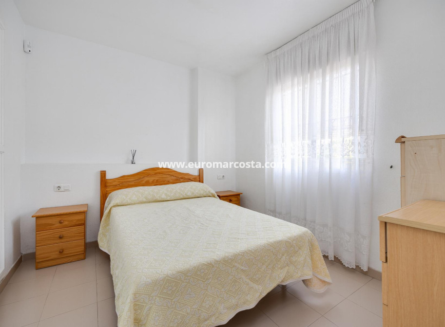 Objekte zum Wiederverkauf - Bungalow - Torrevieja - TORREVIEJA