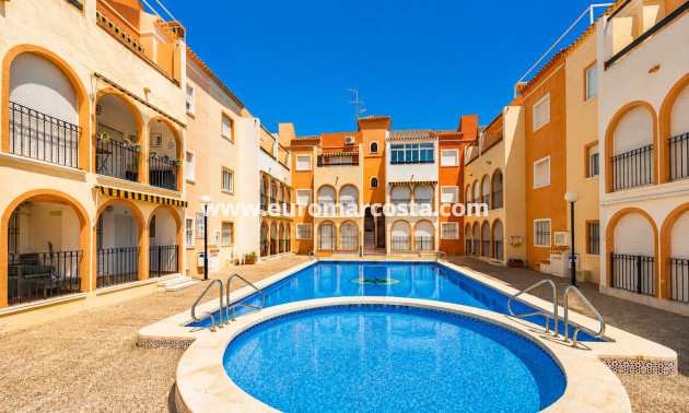 Objekte zum Wiederverkauf - Bungalow - Torrevieja - TORREVIEJA