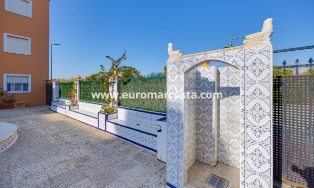 Objekte zum Wiederverkauf - Bungalow - Torrevieja - TORREVIEJA
