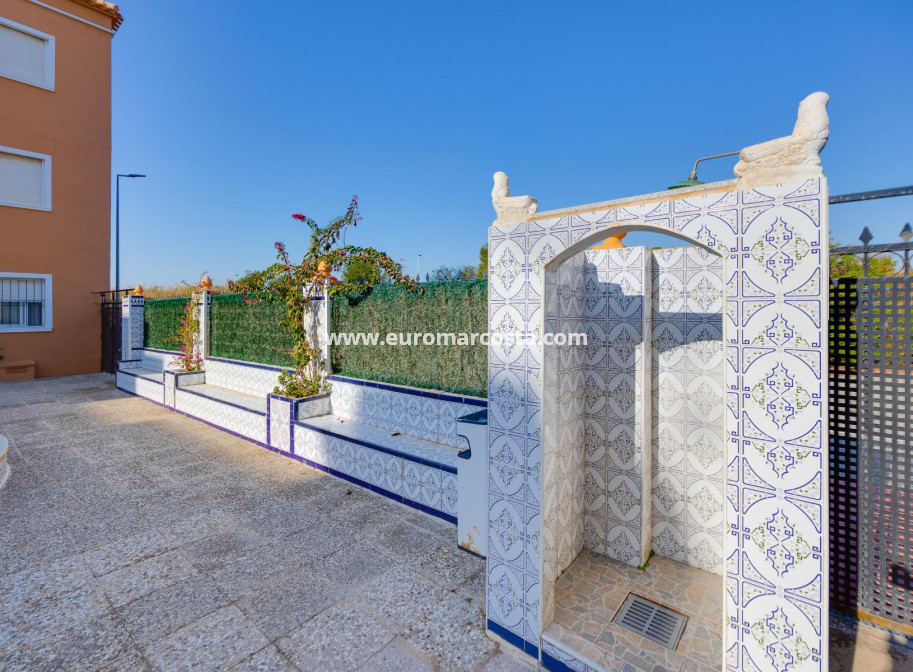 Objekte zum Wiederverkauf - Bungalow - Torrevieja - TORREVIEJA