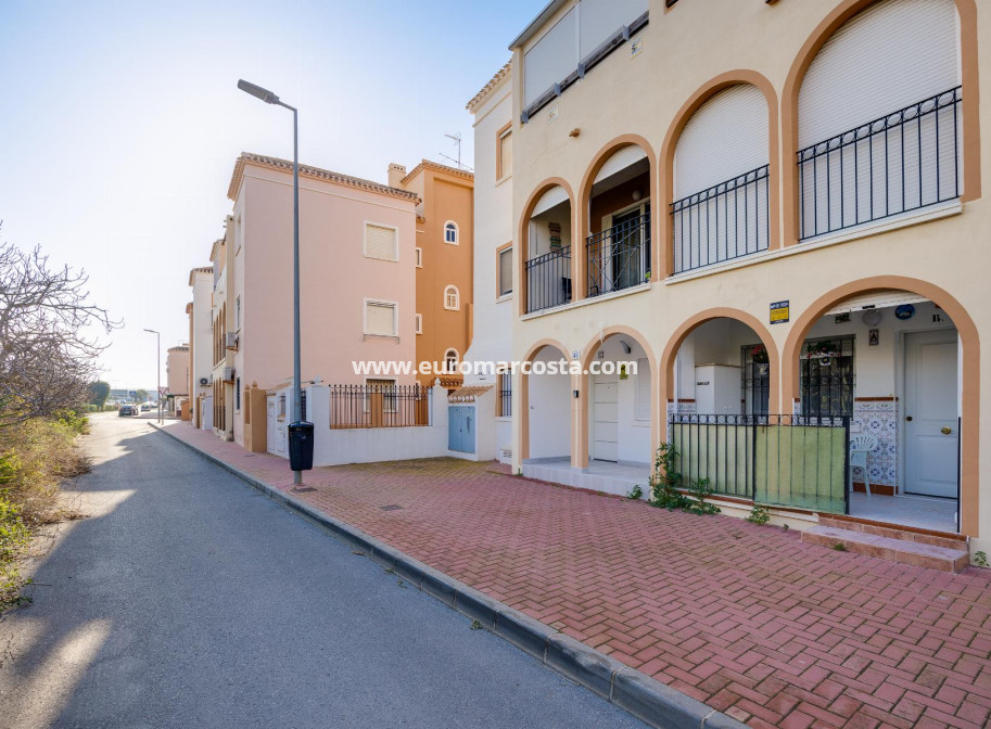 Objekte zum Wiederverkauf - Bungalow - Torrevieja - TORREVIEJA