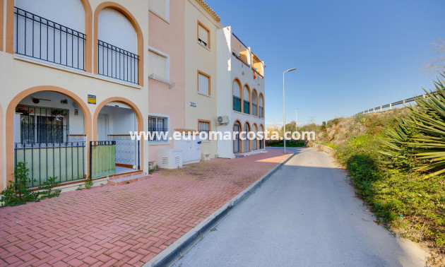 Objekte zum Wiederverkauf - Bungalow - Torrevieja - TORREVIEJA