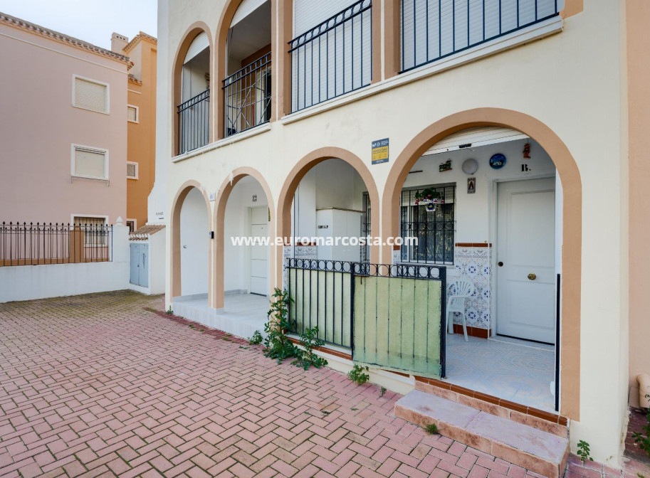 Objekte zum Wiederverkauf - Bungalow - Torrevieja - TORREVIEJA