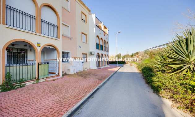 Objekte zum Wiederverkauf - Bungalow - Torrevieja - TORREVIEJA