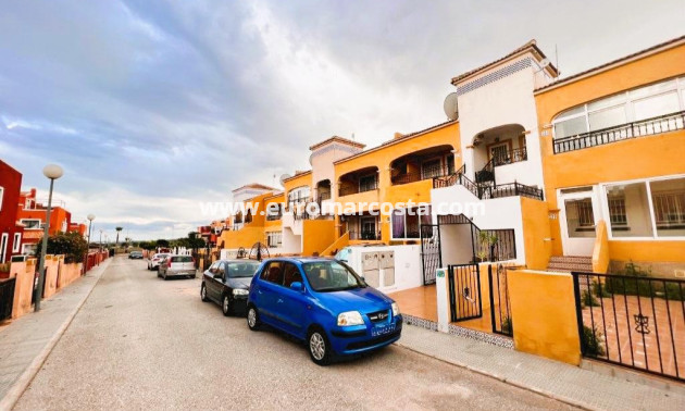 Sale - Bungalow Planta Baja - Los Montesinos