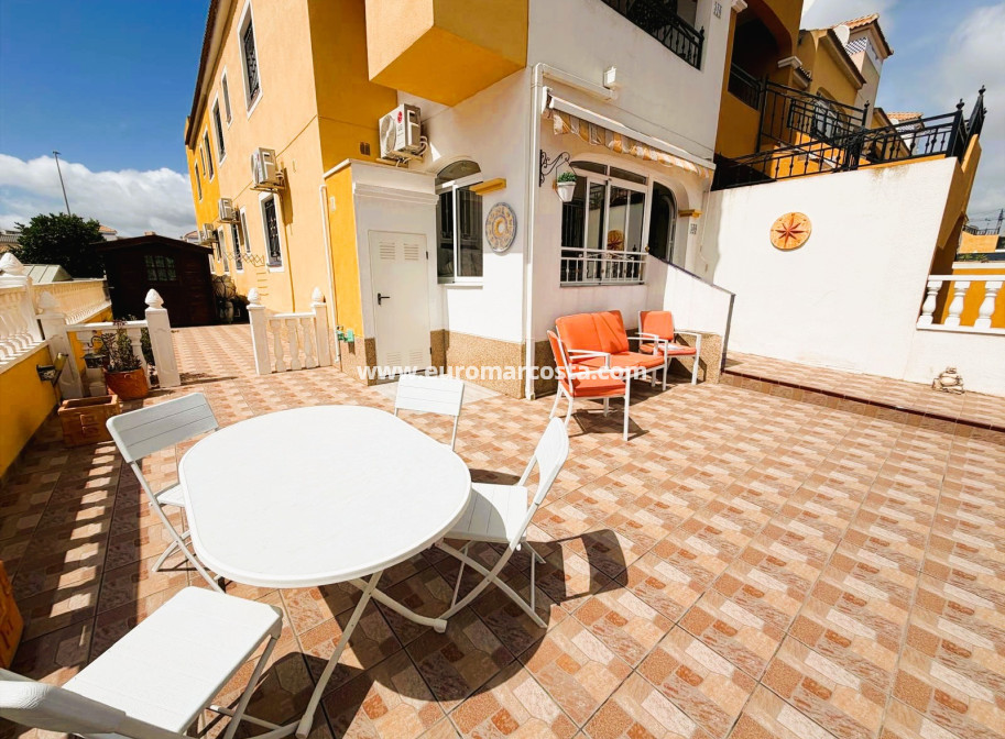 Sale - Bungalow Planta Baja - Los Montesinos