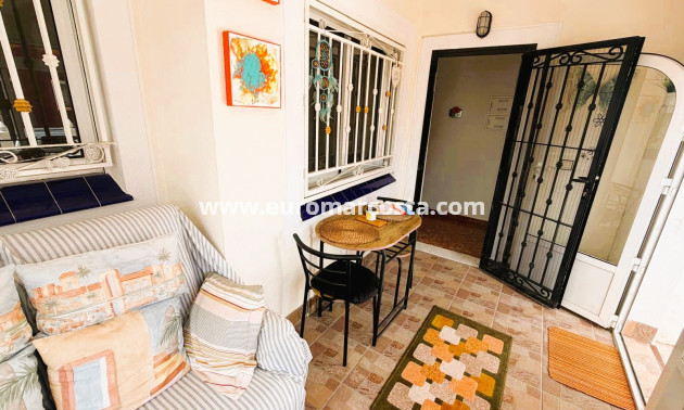 Sale - Bungalow Planta Baja - Los Montesinos