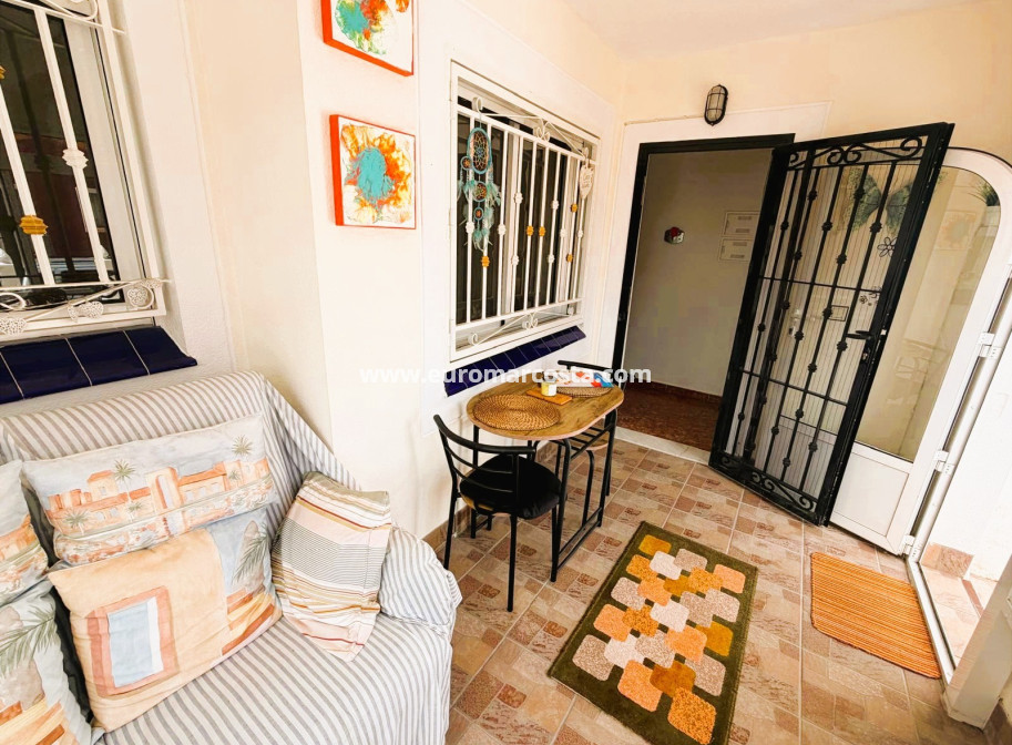 Sale - Bungalow Planta Baja - Los Montesinos