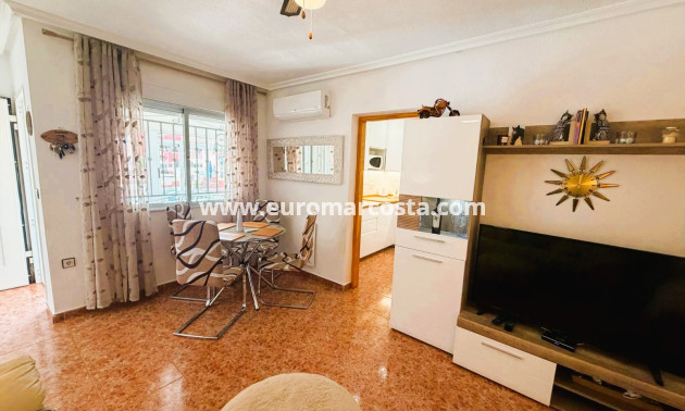 Sale - Bungalow Planta Baja - Los Montesinos