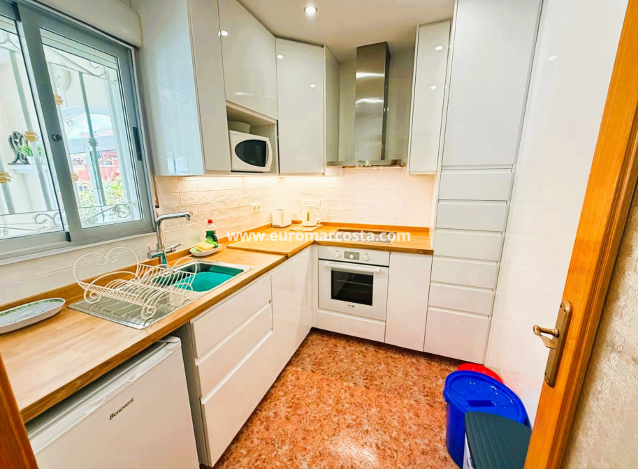 Sale - Bungalow Planta Baja - Los Montesinos