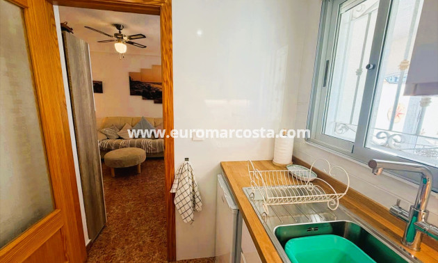 Sale - Bungalow Planta Baja - Los Montesinos