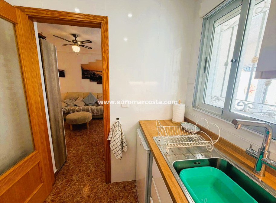 Sale - Bungalow Planta Baja - Los Montesinos