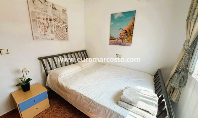 Sale - Bungalow Planta Baja - Los Montesinos