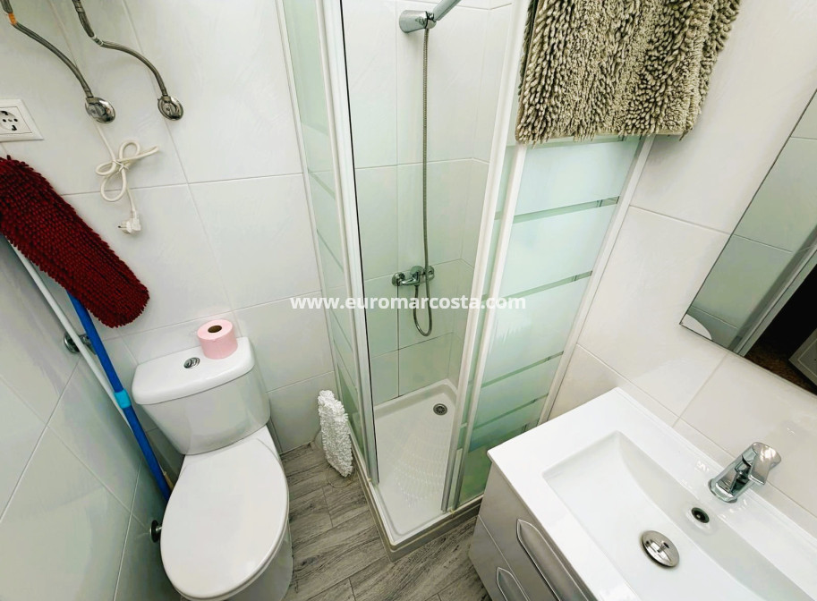 Sale - Bungalow Planta Baja - Los Montesinos