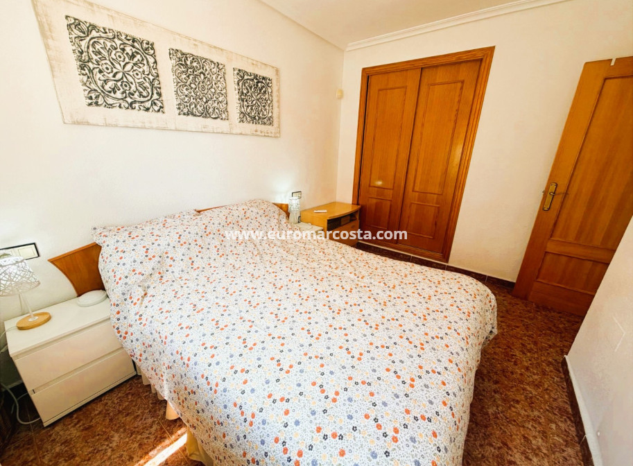 Sale - Bungalow Planta Baja - Los Montesinos