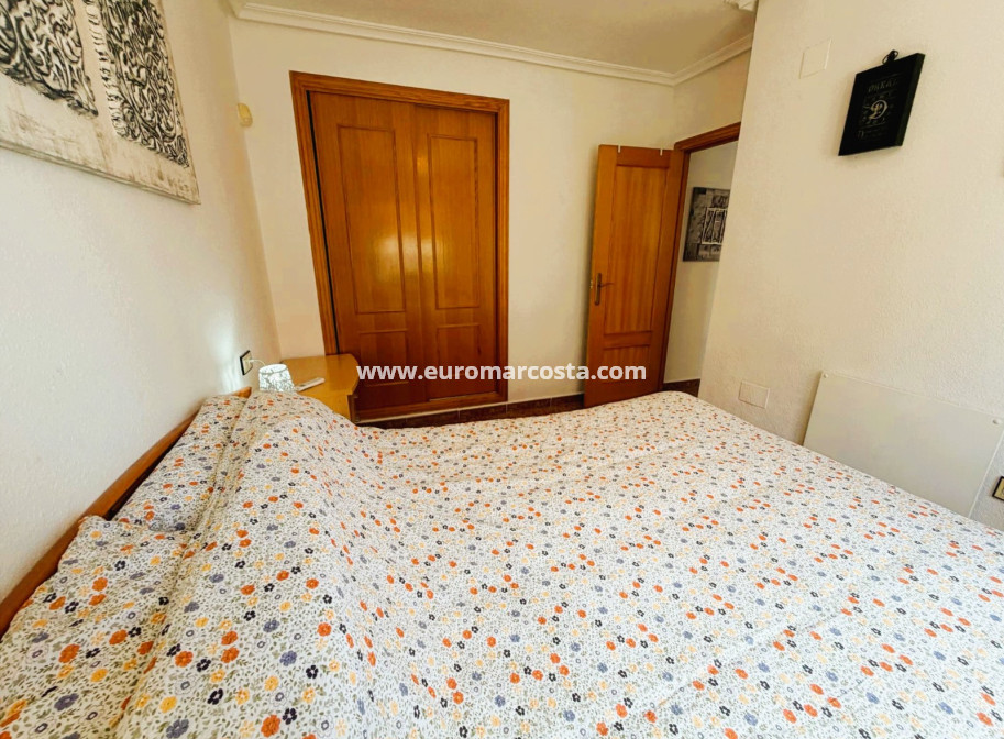 Sale - Bungalow Planta Baja - Los Montesinos