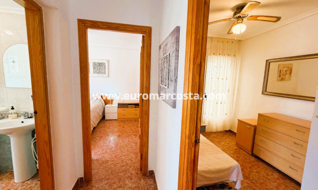 Sale - Bungalow Planta Baja - Los Montesinos