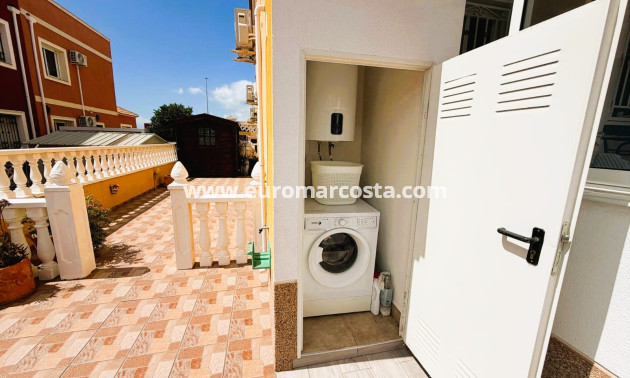 Sale - Bungalow Planta Baja - Los Montesinos