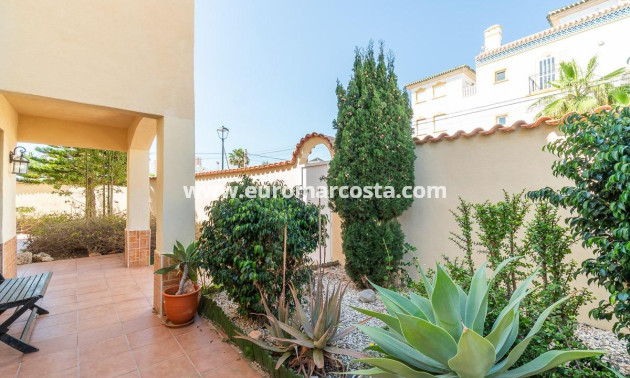 Sale - Villa - Torrevieja - La Mata