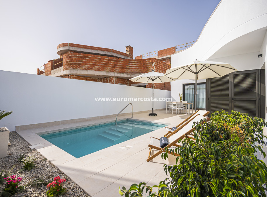 Nueva construcción  - terraced - Torrevieja - TORREVIEJA