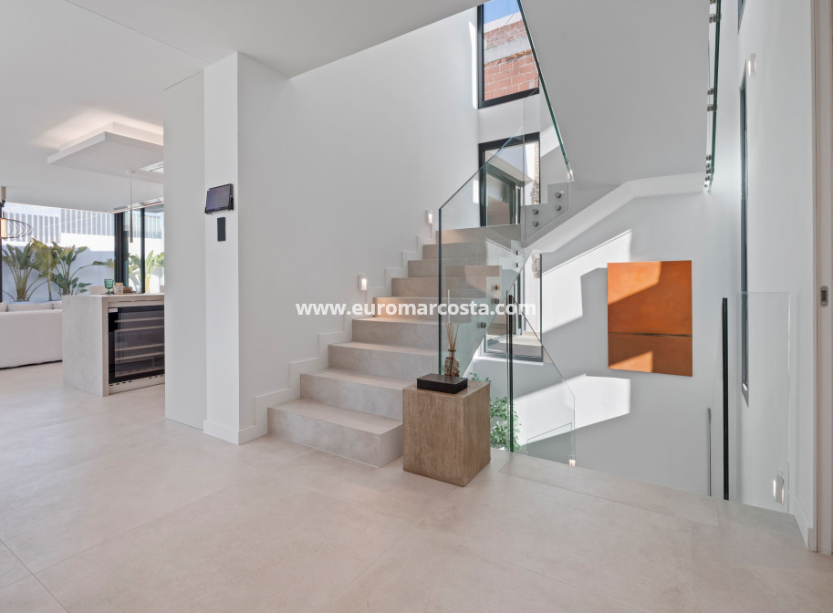 Nueva construcción  - Villa - Benidorm