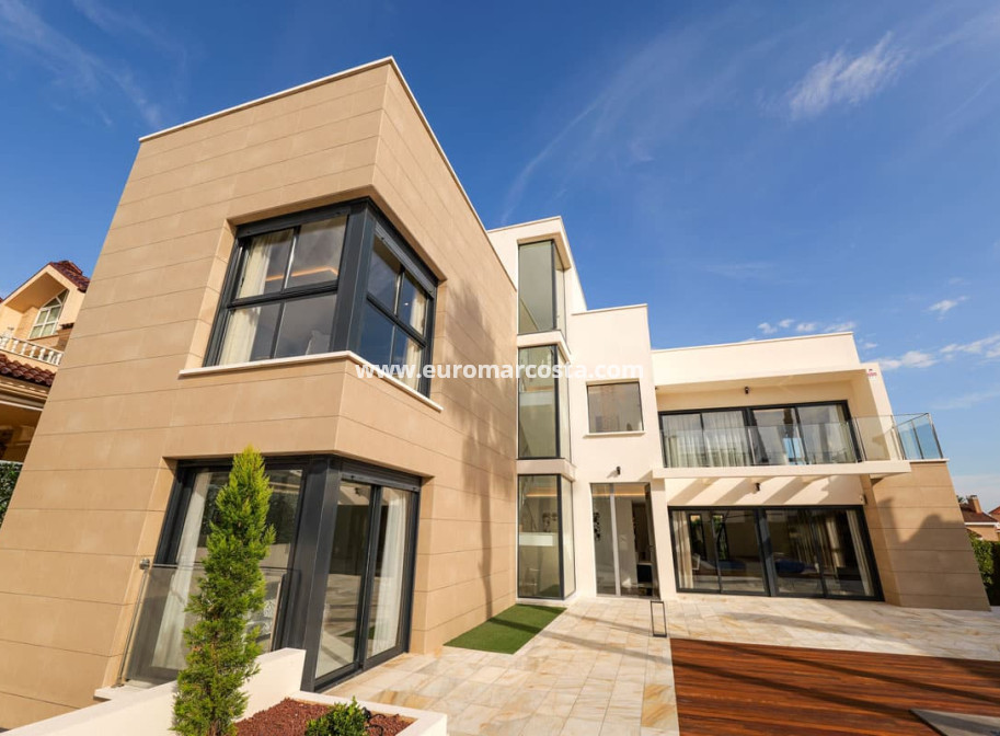 New Build - Villa - Torrevieja - TORREVIEJA