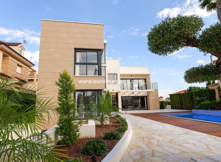 New Build - Villa - Torrevieja - TORREVIEJA