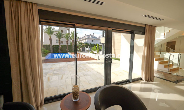 New Build - Villa - Torrevieja - TORREVIEJA